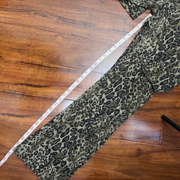 MNML Leopard Vintage Denim Cargo Flare Pants Size 32 - Picture 10 of 10